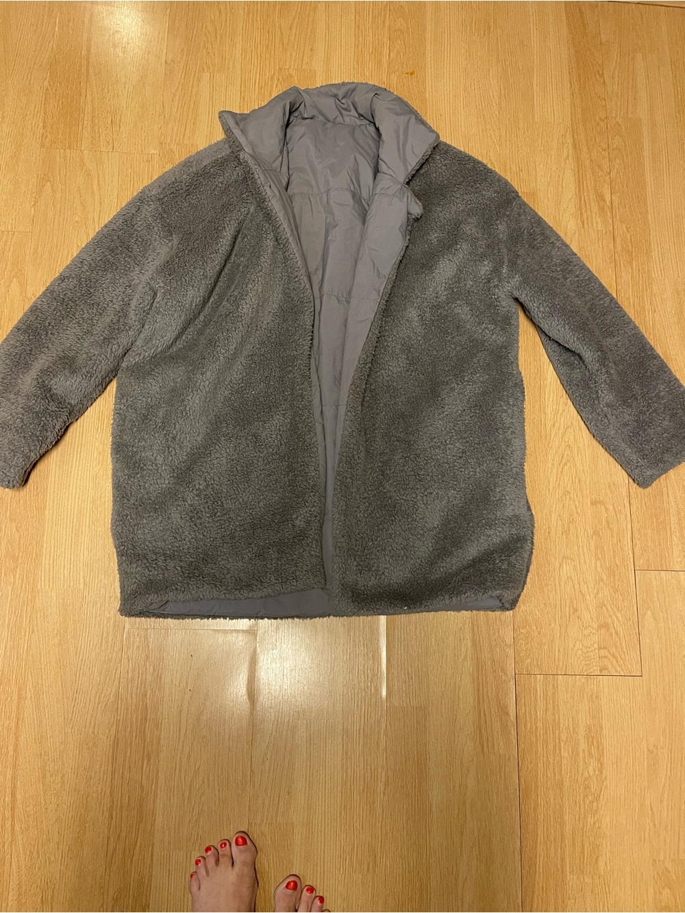 Vuori women’s Gray Sherpa Jacket xs worn once perfect condition